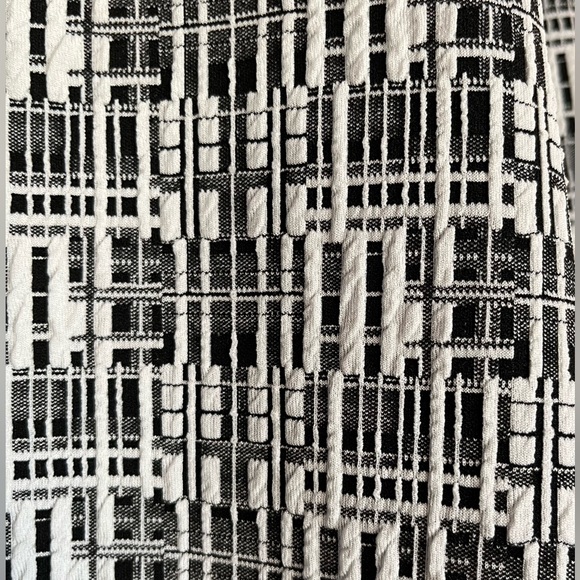 Calvin Klein 2P textured jacket - black and white - NWT - Picture 6 of 10